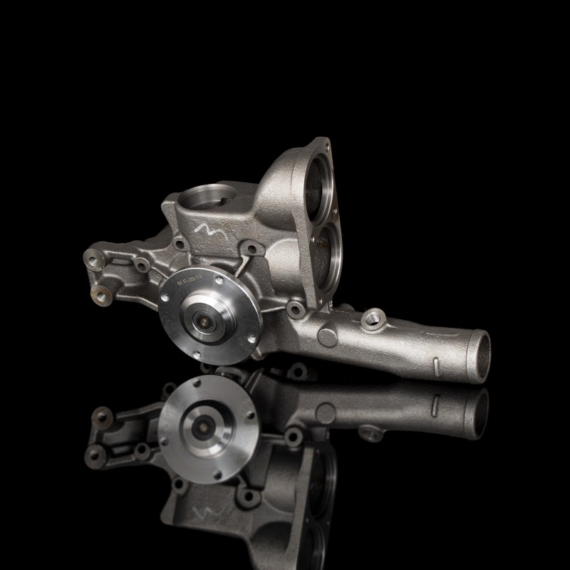 Насос водяной с прокладками R4/6 d102 MB OM904LA/OM906LA/HLA/OM926LA/OM924LA Emmerre 907351 Насос водяной с прокладками R4/6 d102 MB OM904LA/OM906LA/HLA/OM926LA/OM924LA Emmerre 907351