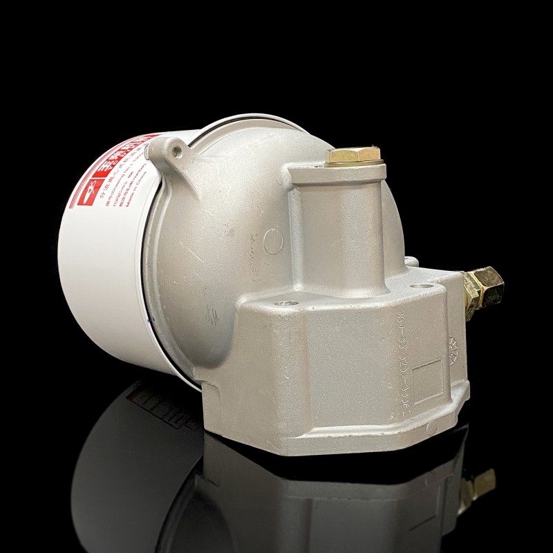 Фильтр масляный с кронштейном  