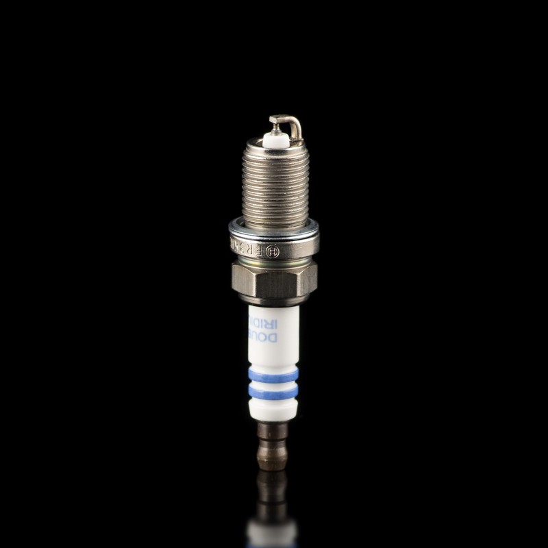 Свеча зажигания 1000450457 Свеча зажигания 1000450457