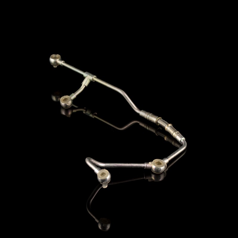 Трубка подвода масла  