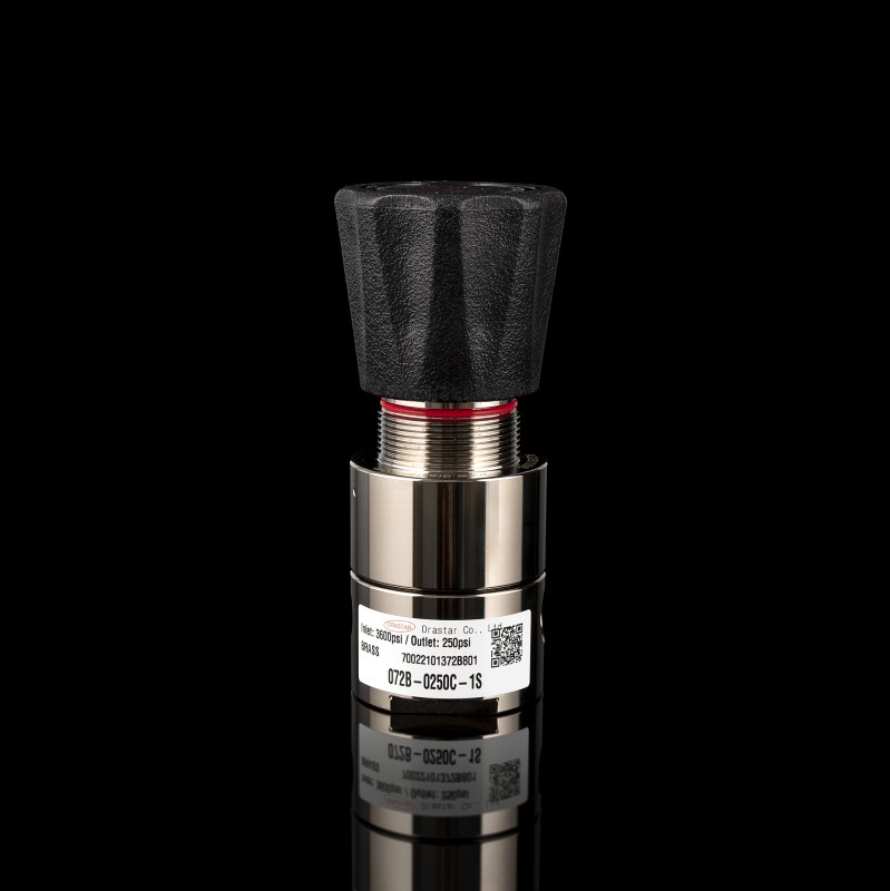 Регулятор давления 072 серии из никелированной латуни от 0.1 до 17 бар ТЗЕ 1/4 Регулятор давления 072 серии из никелированной латуни от 0.1 до 17 бар ТЗЕ 1/4