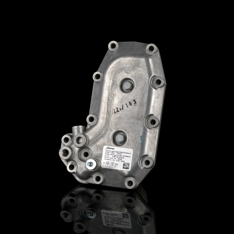 Радиатор фильтра масляного A9061801665 Радиатор фильтра масляного A9061801665