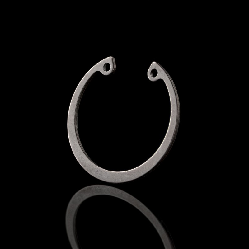 Кольцо стопорное пальца поршня  