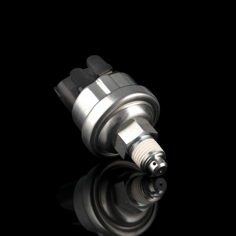 Датчик температуры и давления масла Датчик температуры и давления масла