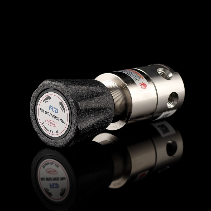 Регулятор давления 082 серии из нержавеющей стали от 7 до 70 бар NPT 1/4 Регулятор давления 082 серии из нержавеющей стали от 7 до 70 бар NPT 1/4