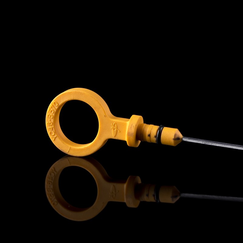 Щуп уровня масла в двигателе Щуп уровня масла в двигателе