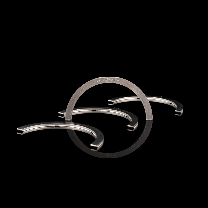 Пластина упорная коленчатого вала 4шт. Пластина упорная коленчатого вала 4шт.