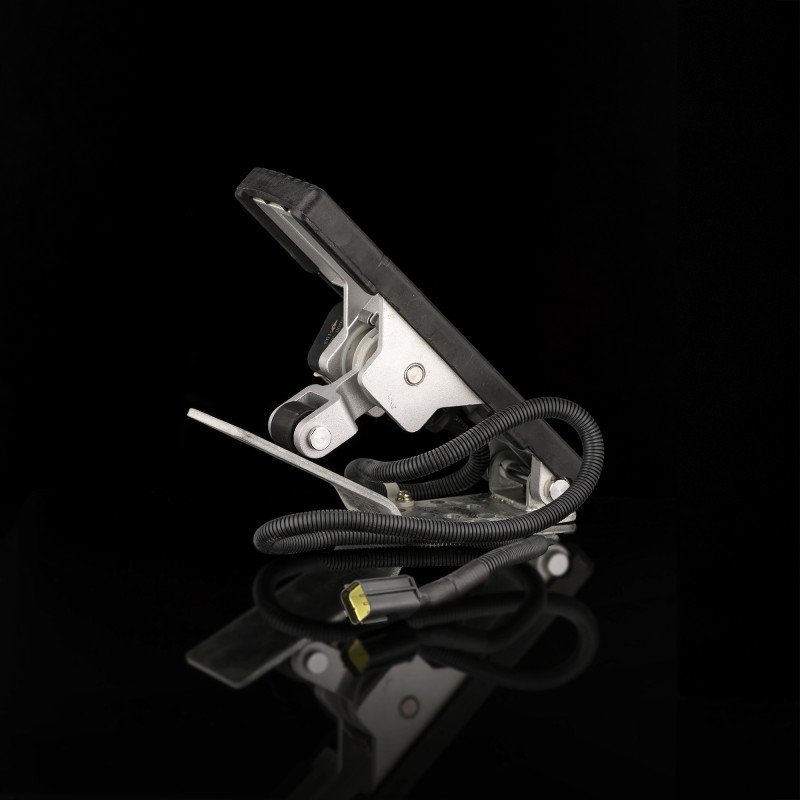 Педаль электронного дроселя  