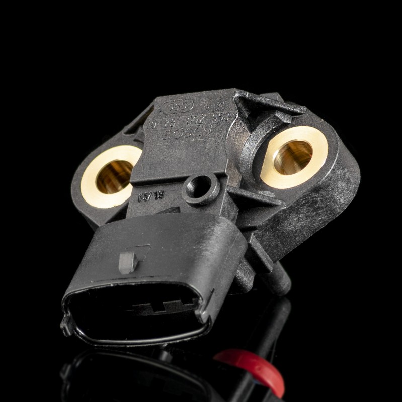 Датчик давления и температуры масла 0281002953 Датчик давления и температуры масла 0281002953