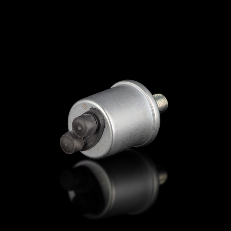 Датчик давления масла двигателя  