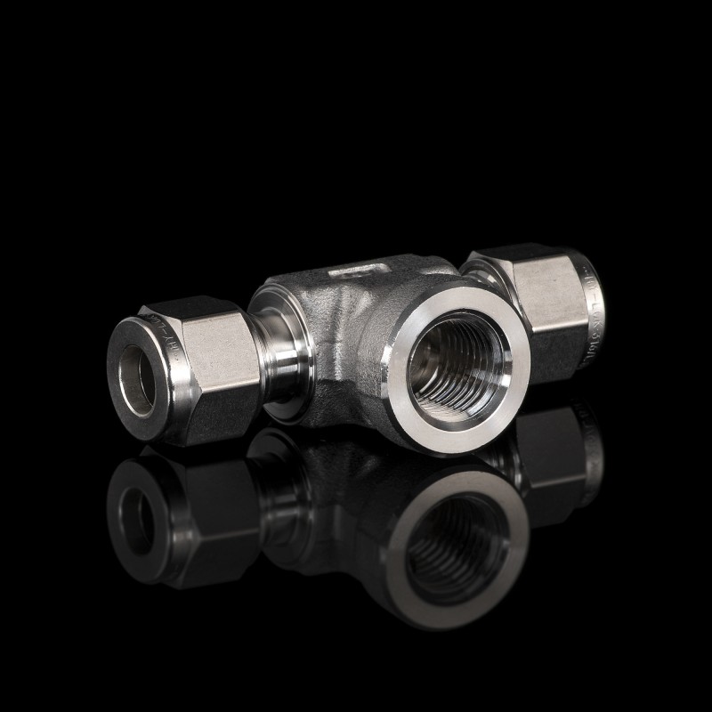 Тройник с внутренней резьбой с отводом по ответв из нержавеющей стали 8мм Тройник с внутренней резьбой с отводом по ответв из нержавеющей стали 8мм