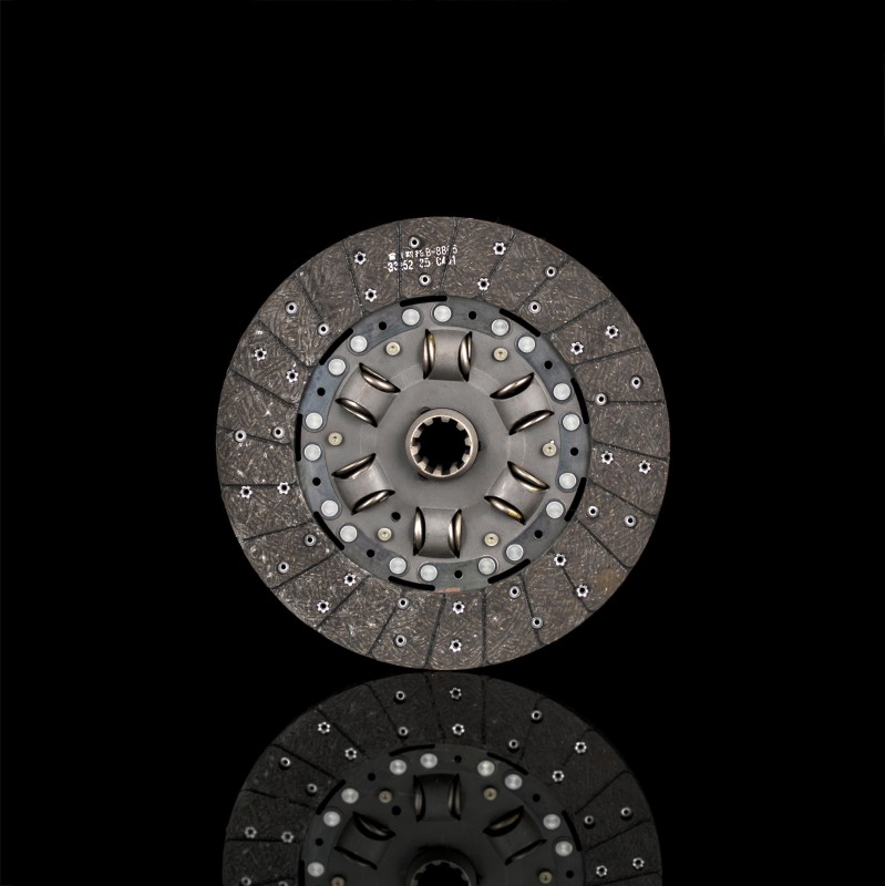 Диск сцепления ведомый в сборе Диск сцепления ведомый в сборе